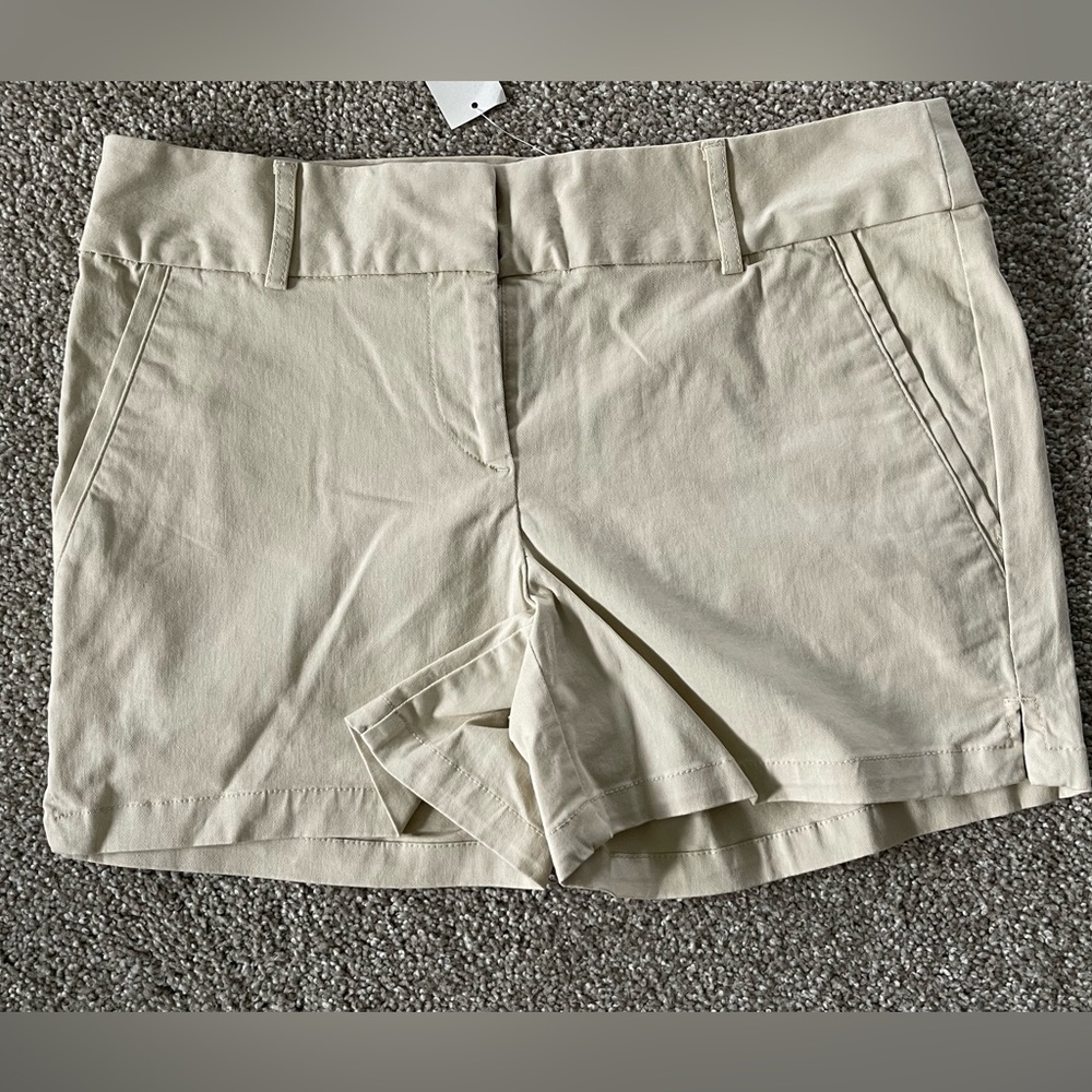 NWT Ann Taylor LOFT The Riviera Short Tan Khaki Stretch Chino Shorts